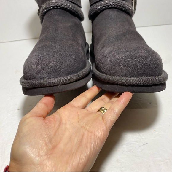 UGG Australia Cambridge Boots Womens Grey Suede Metallic Belted Size 8 - Picture 6 of 15